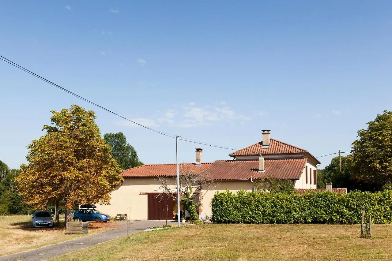 B&B Aux Petits Lardons Trie-sur-Baise 0*,  Frankrike